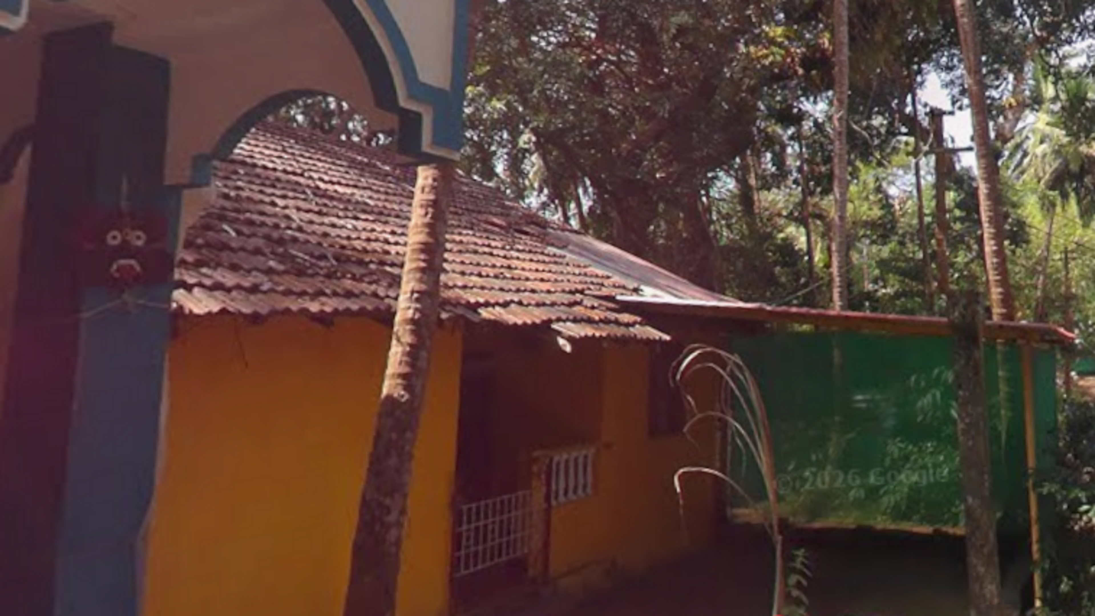 Dronken barman valt Nederlandse toeriste aan in haar hotelkamer in India en steekt haar met een mes